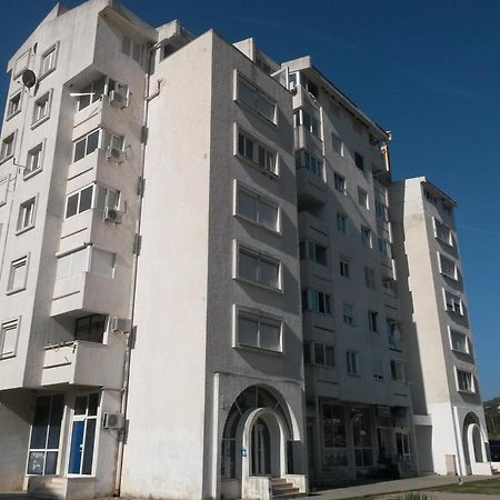 Apartment Tijana Сутоморе Екстер'єр фото