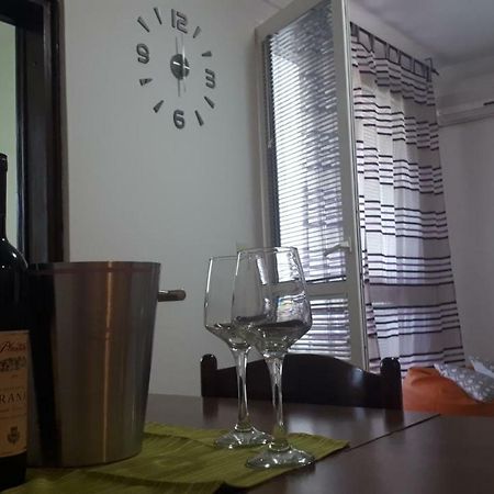 Apartment Tijana Сутоморе Екстер'єр фото
