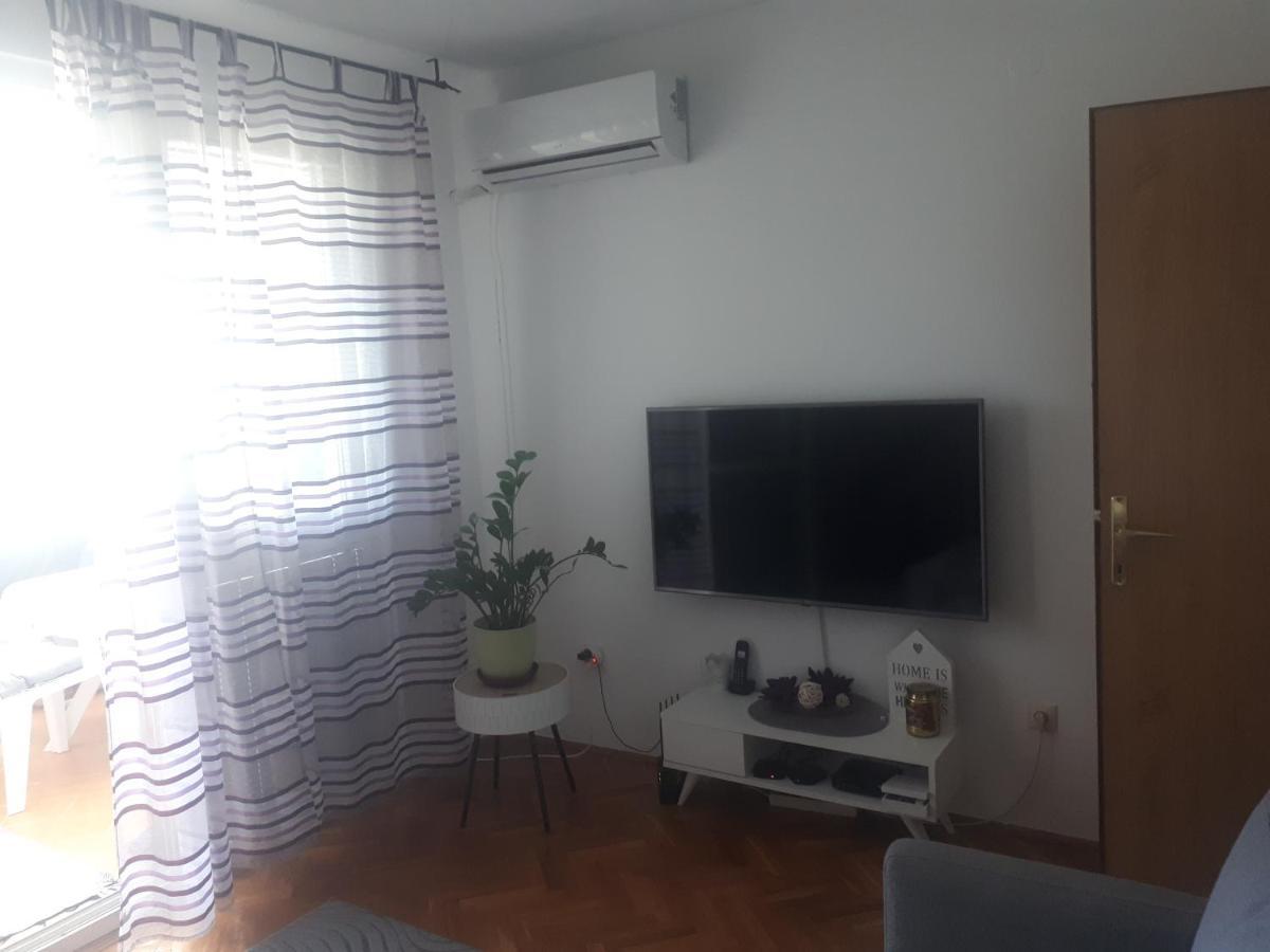 Apartment Tijana Сутоморе Екстер'єр фото