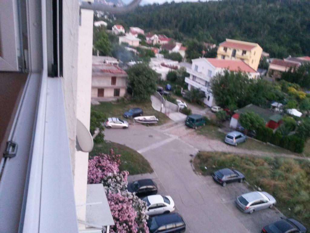 Apartment Tijana Сутоморе Екстер'єр фото
