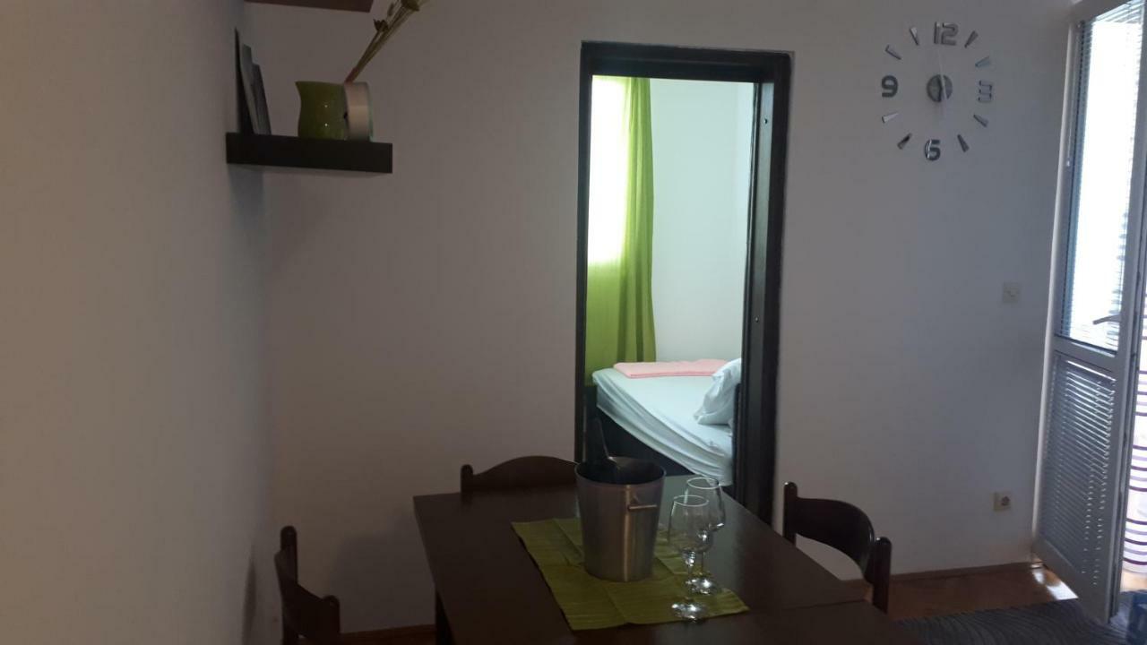 Apartment Tijana Сутоморе Екстер'єр фото
